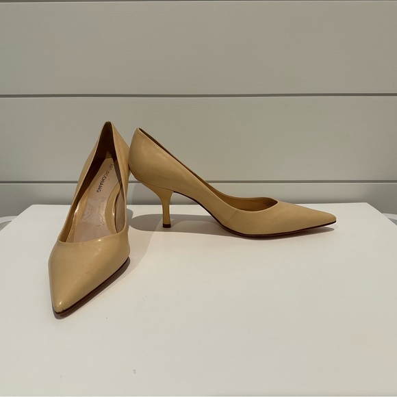 Arturo Chiang Pump - Picture 2 of 5